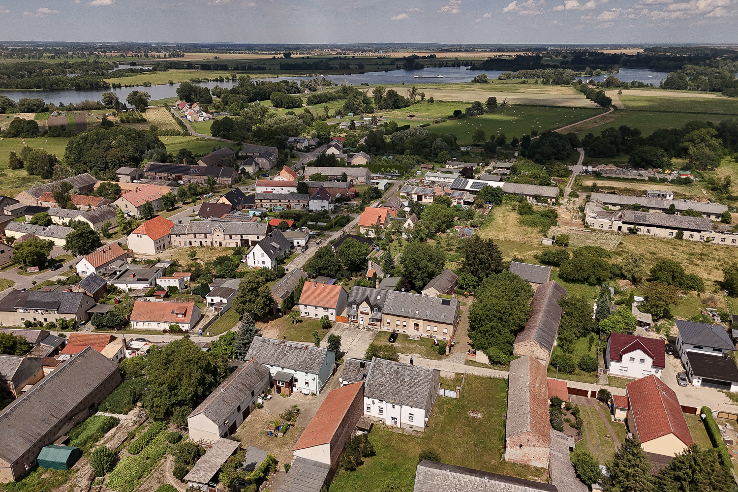 EINFAMILIENHAUS in Groß Kreutz - Haus, Hof, Scheune und die Havel ganz nah