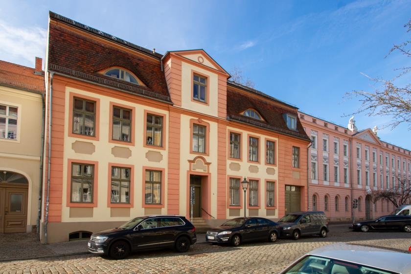 ETAGE in Potsdam - RESERVIERT - Eine Wohnoase mitten in der Stadt: Moderner Komfort trifft antike Eleganz