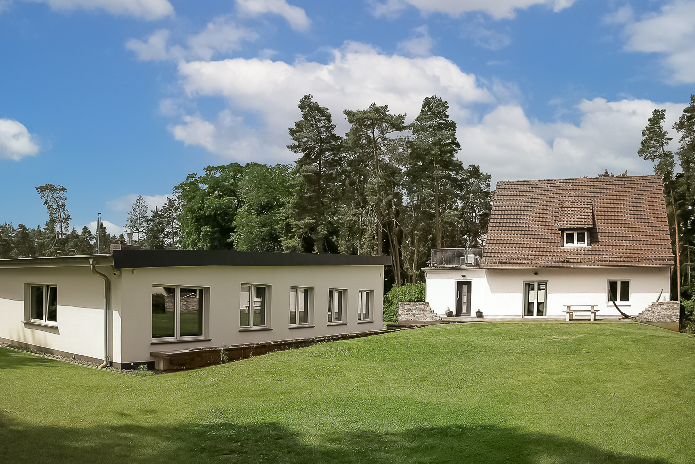 EINFAMILIENHAUS in Blankenfelde-Mahlow - NEU - Großzügiges Grundstück mit zwei Einfamilienhäusern